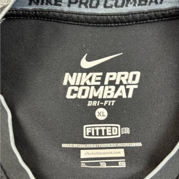 NIKE PRO COMBAT Mens Dri-Fit Fitted Black Athletic Short Sleeved shirt size: XL - Picture 3 of 8